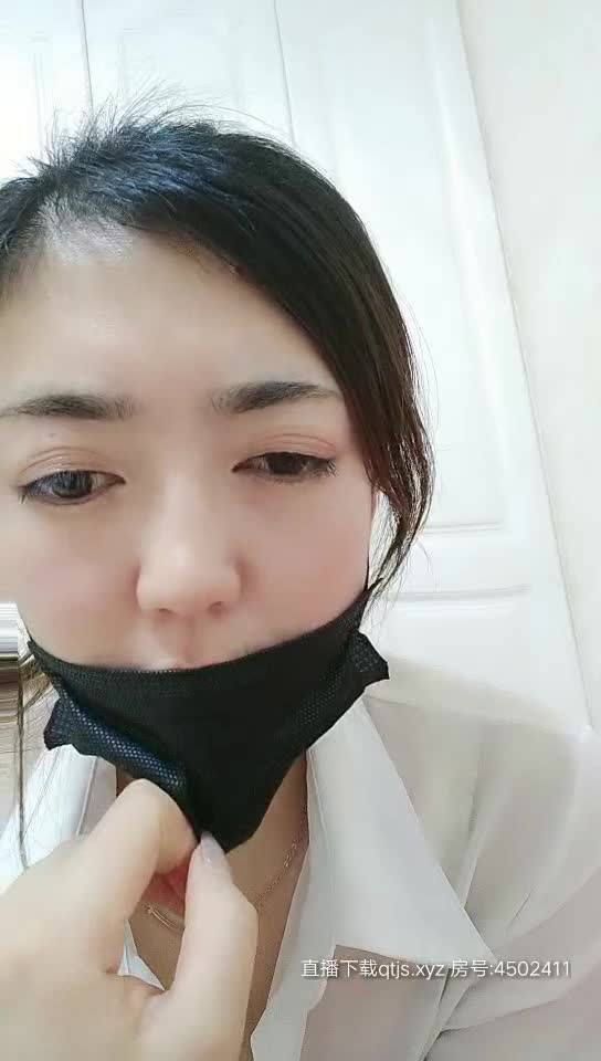  (9)
