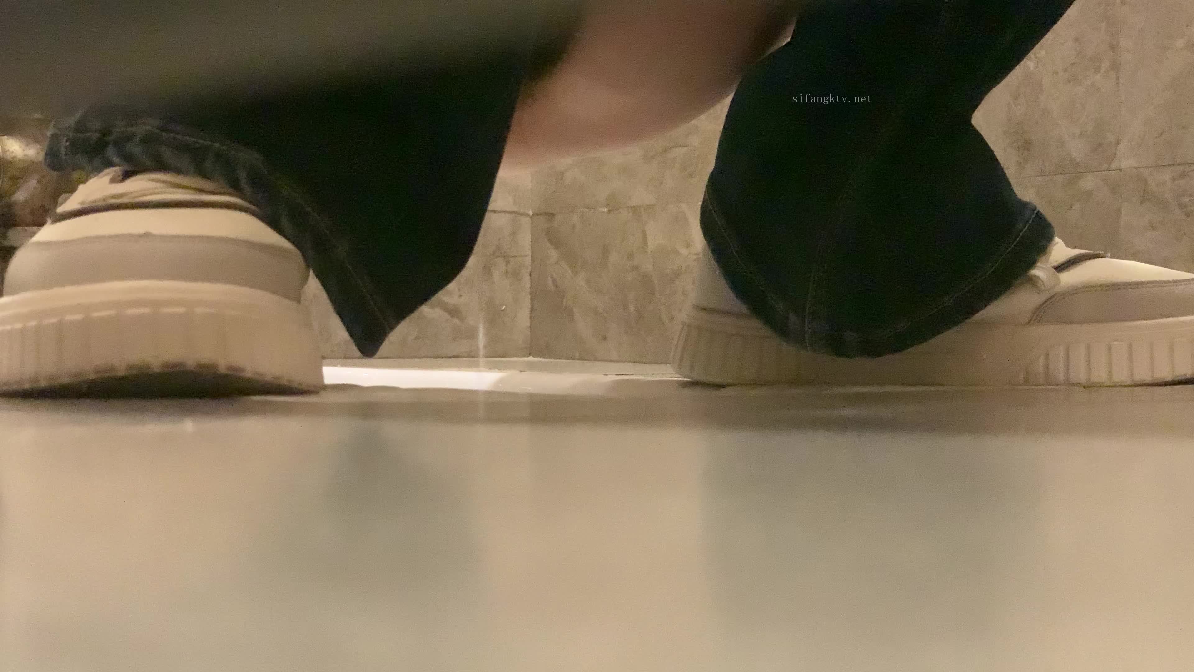 11111(107)