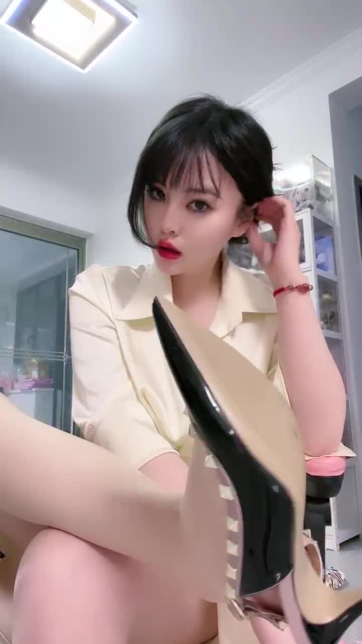  (13)
