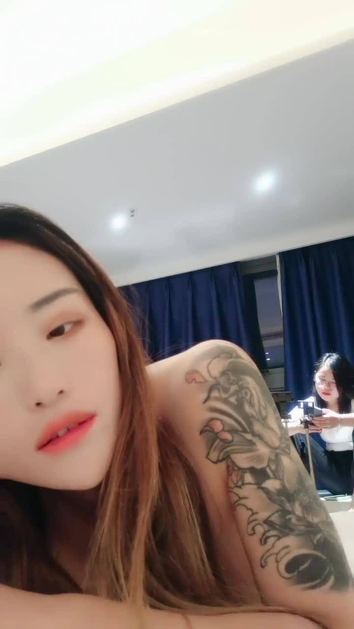  (21)