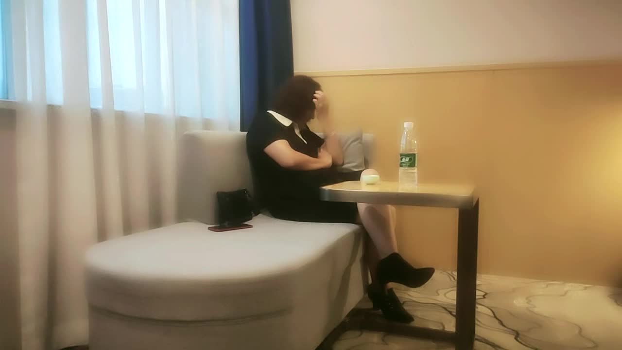  (10)