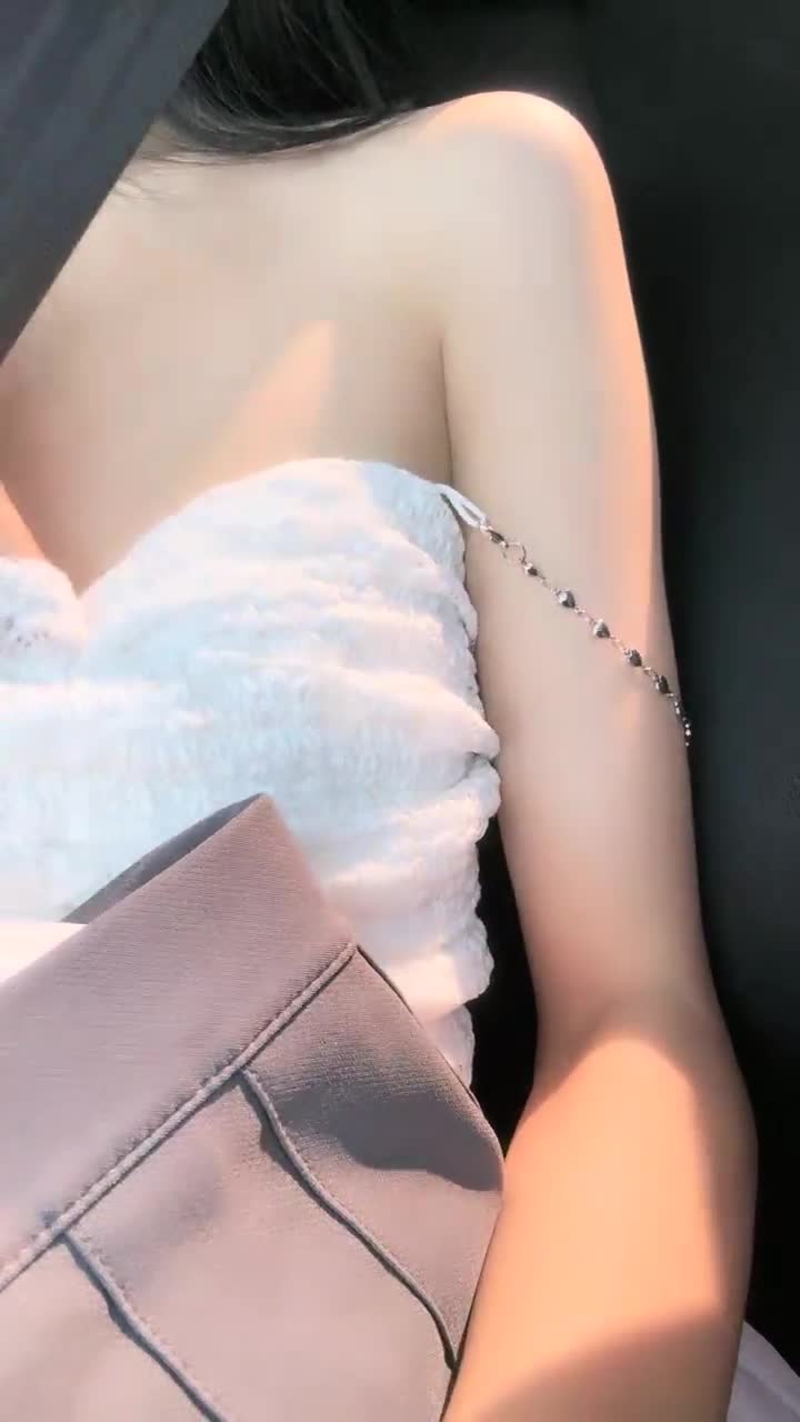  (19)