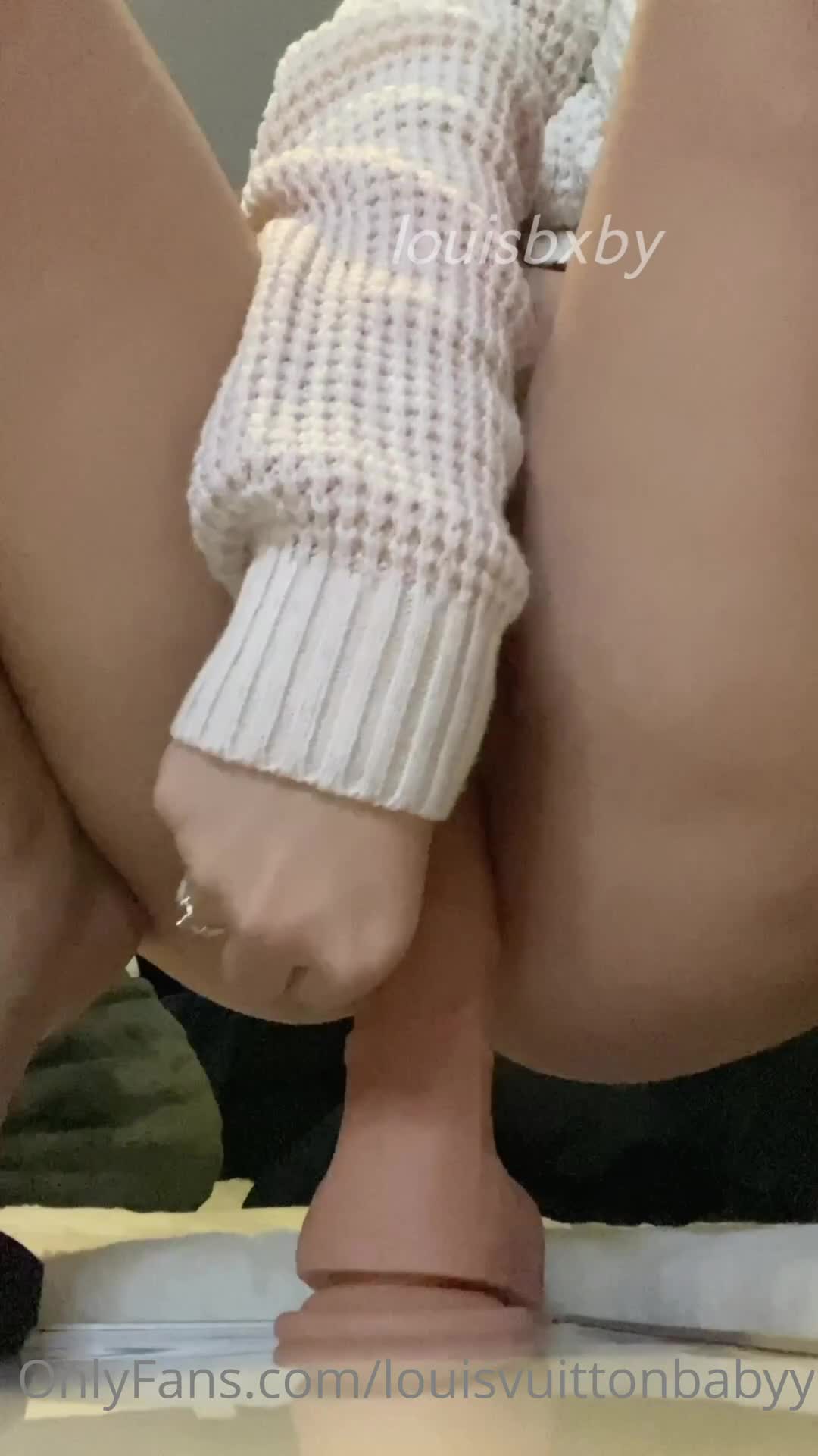  (12)