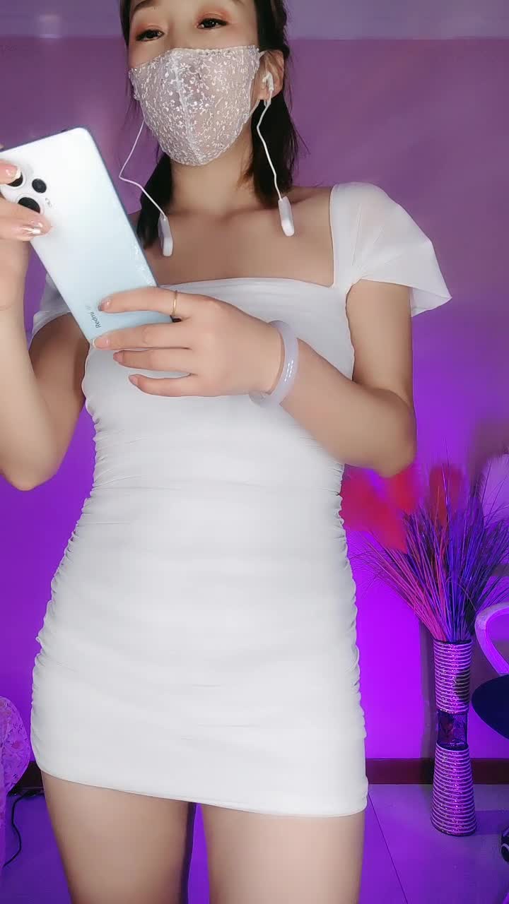  (9)