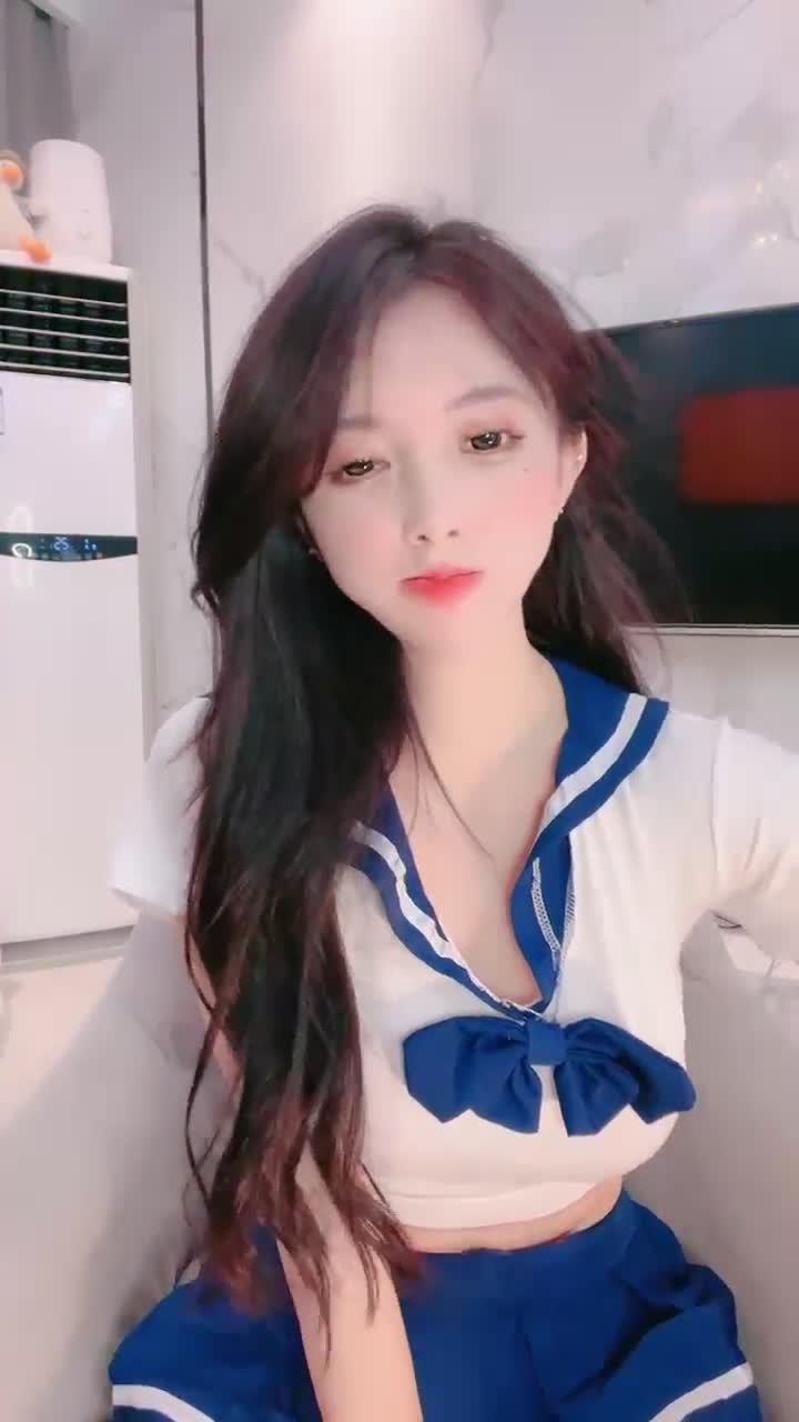  (9)