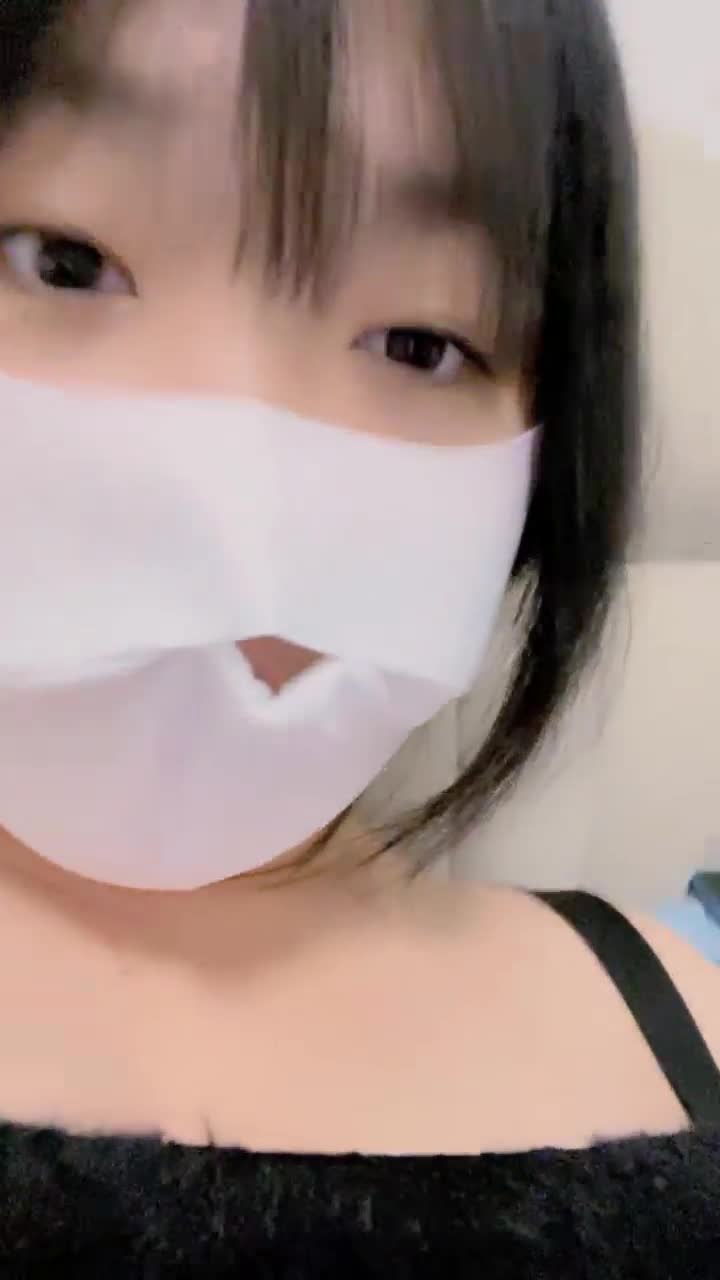  (12)