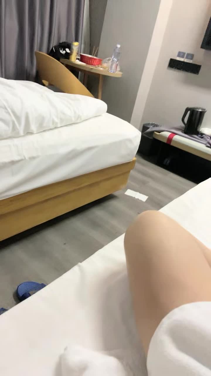 2023.6.12，【佳人有约】，新人良家，离异少妇，第二场玩粉穴，老公给不了你的，尿哥都给你