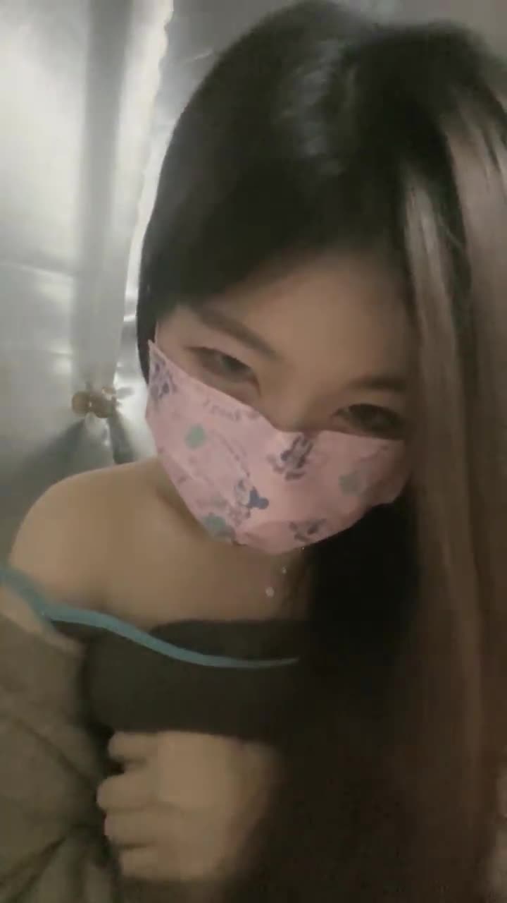  (85)