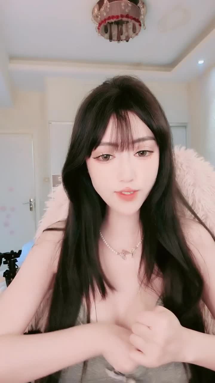  (8)