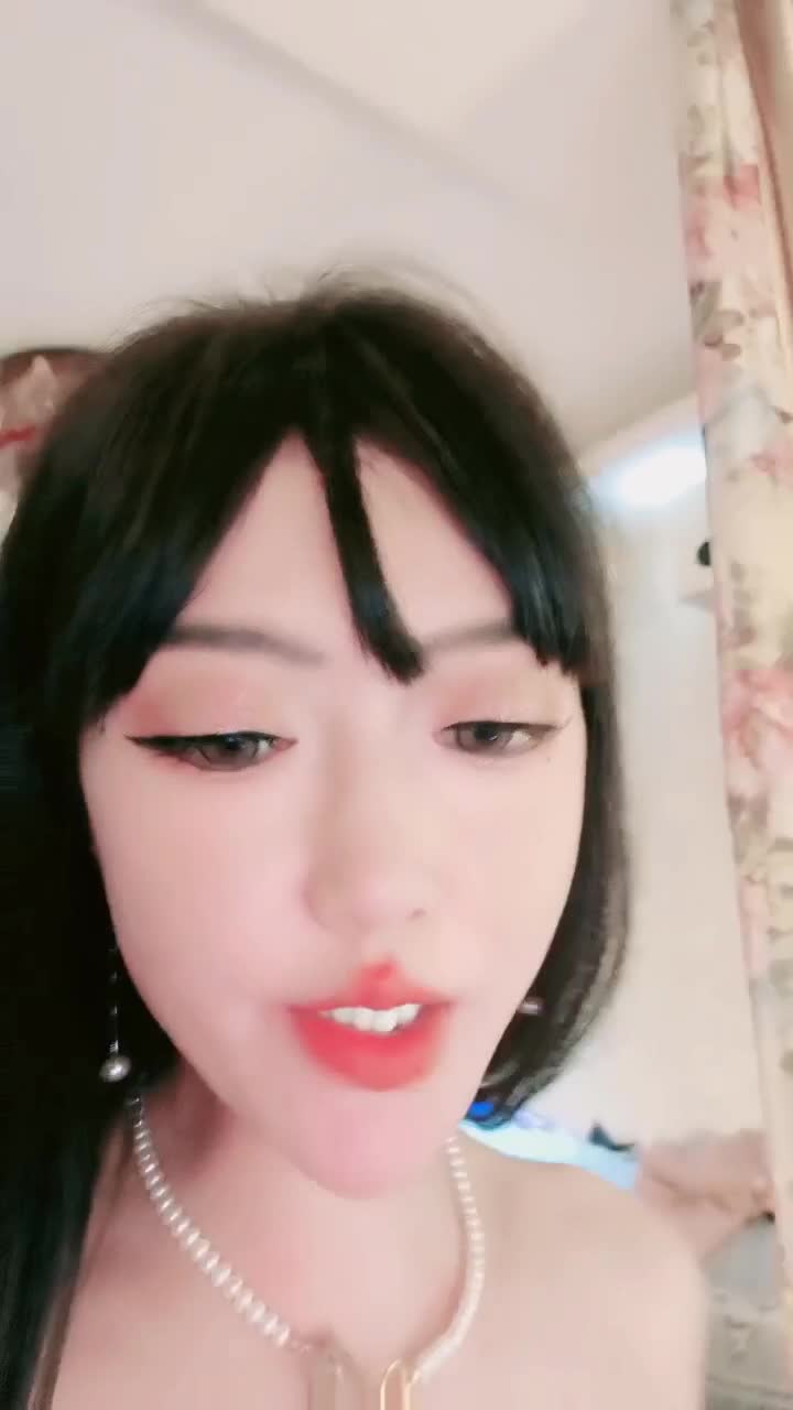  (11)