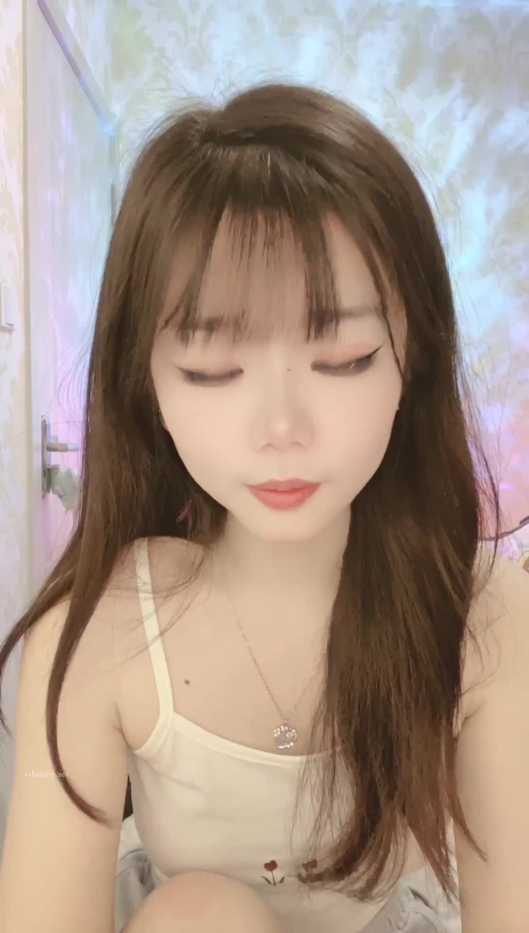  (33)