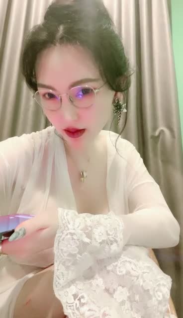  (21)