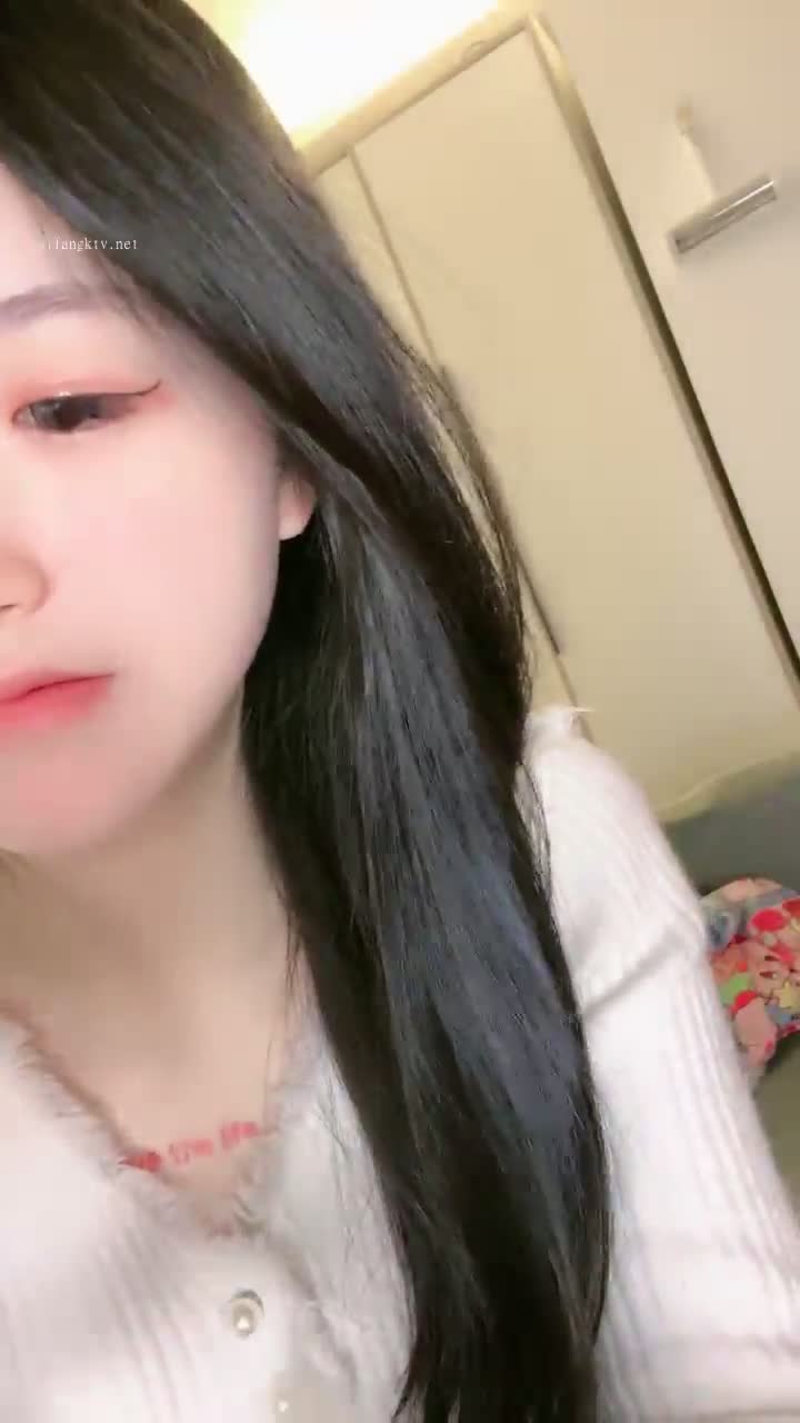 极品性感小姐姐无毛粉穴黑丝诱惑【成都丝丝】开裆黑丝69姿势互舔主动骑乘内射  更新至3月29【100v】 (77)