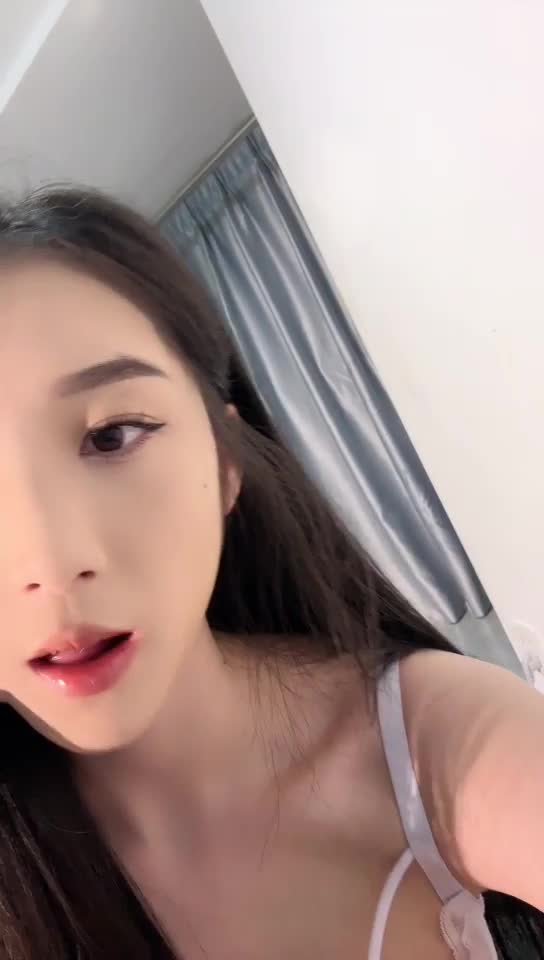  (16)