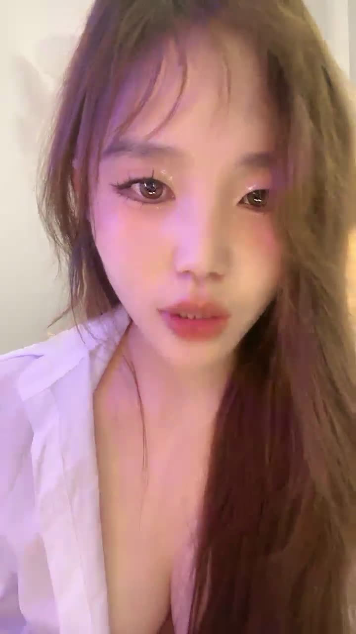  (16)