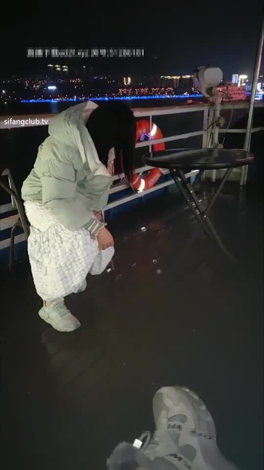 萝莉嫩妹野外 公共场所露出啪啪【萝莉户外深喉】酒店群交乱操 肛塞骑乘顶操小嫩穴漂亮粉穴逼【89v】 (18)