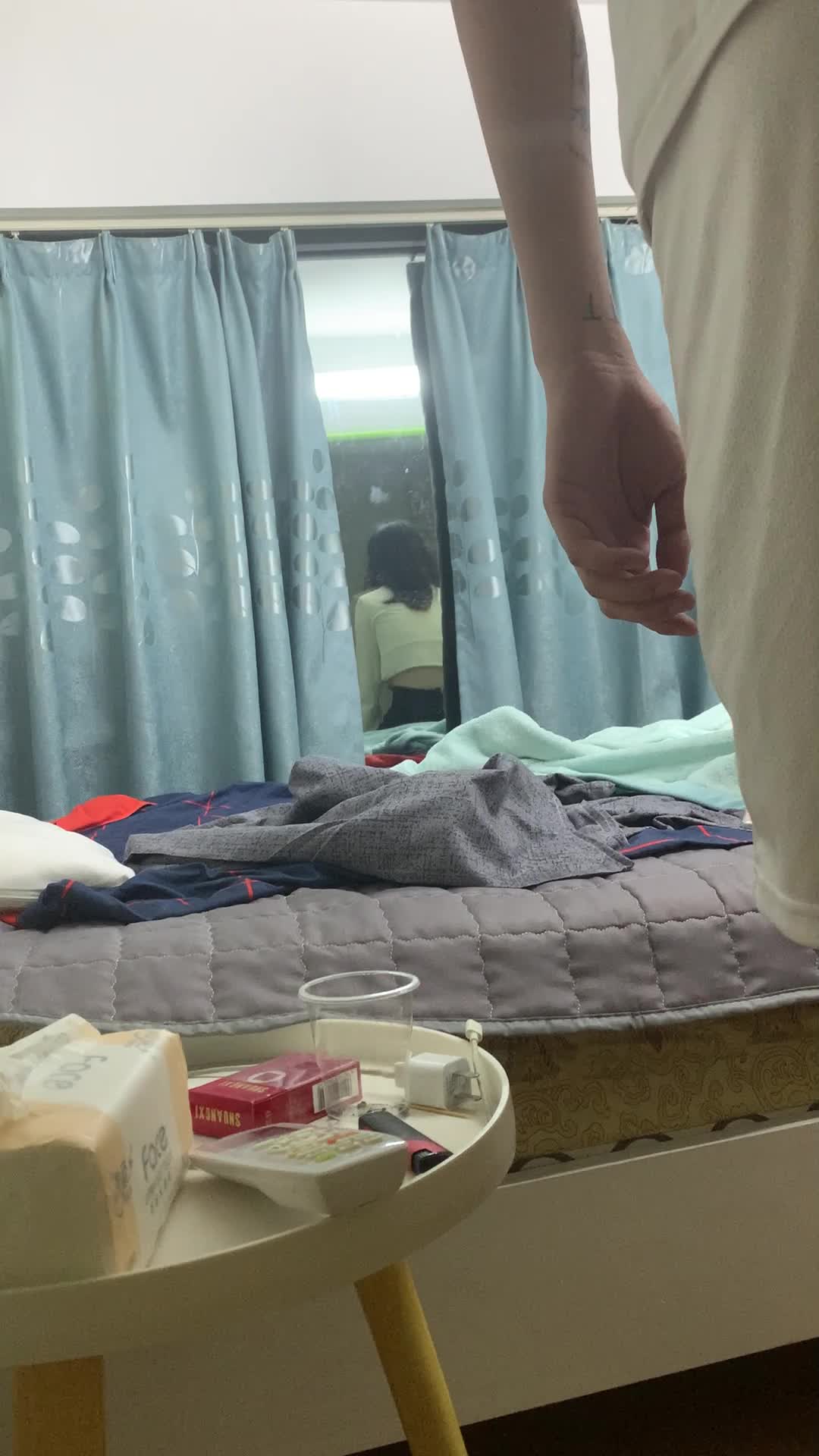  (1)