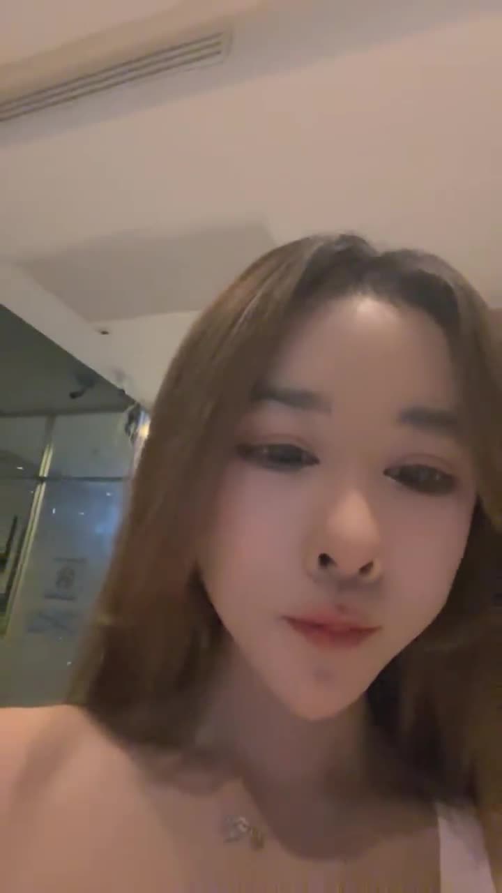  (12)