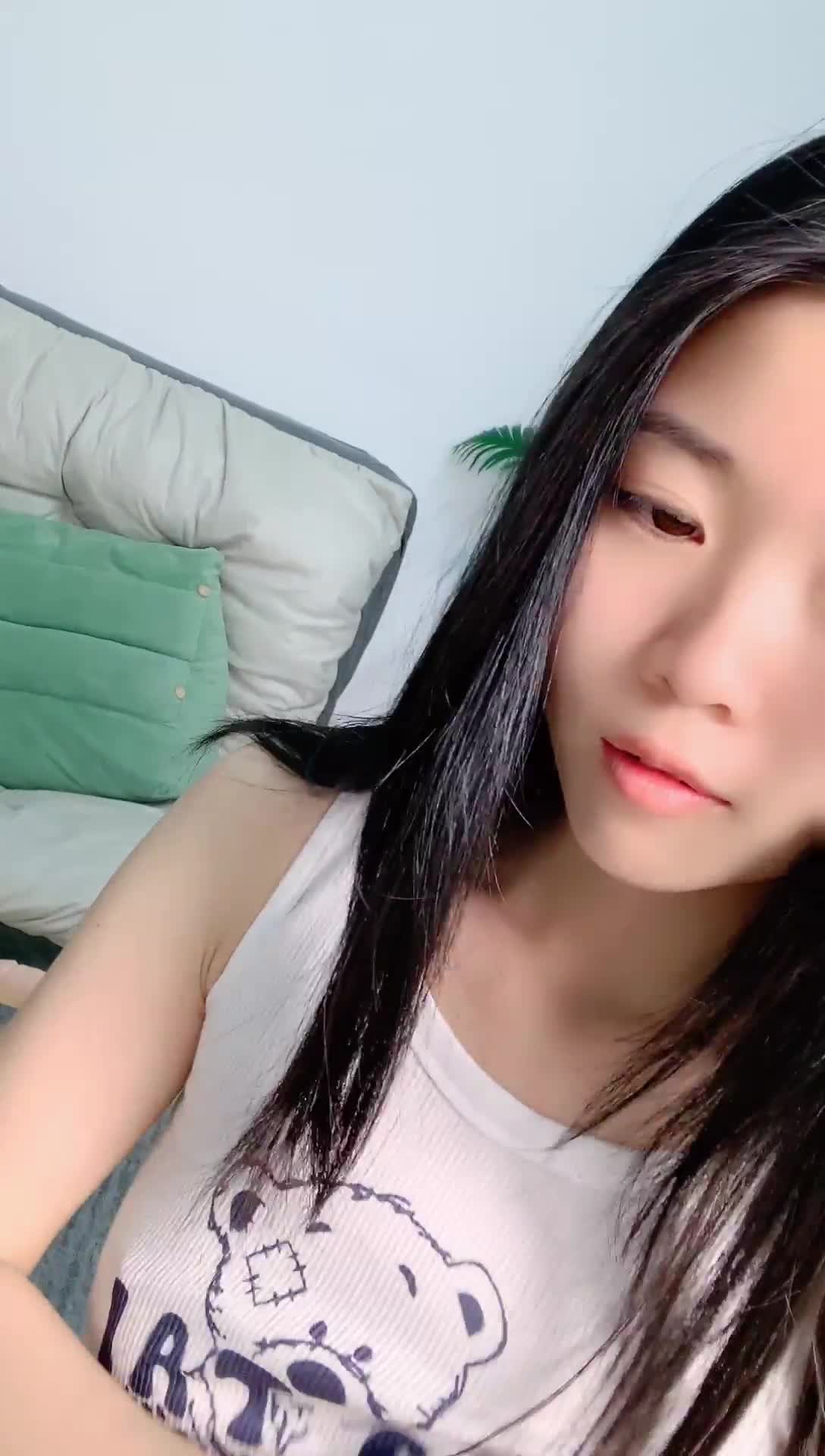  (12)