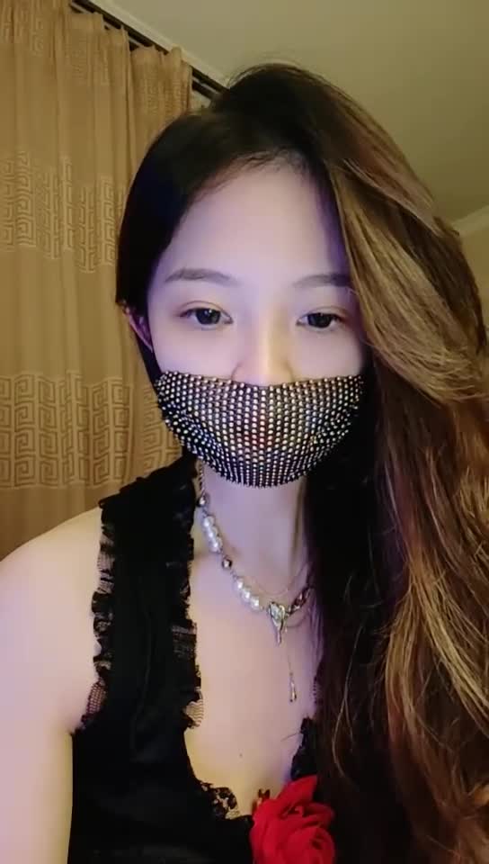  (4)