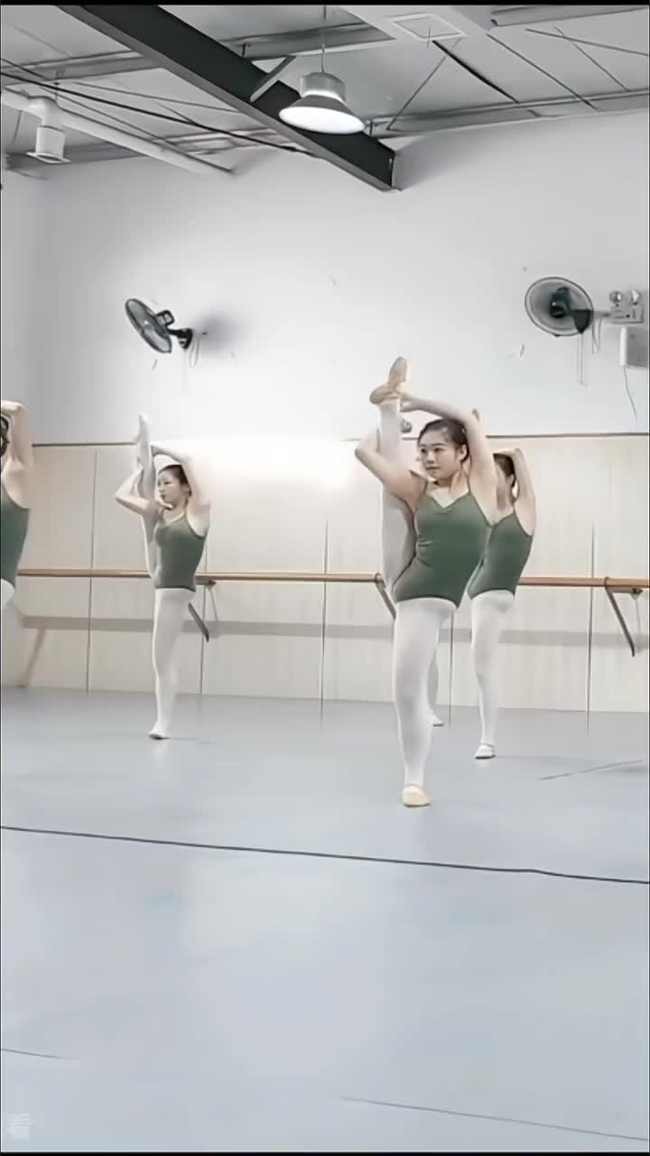 01518