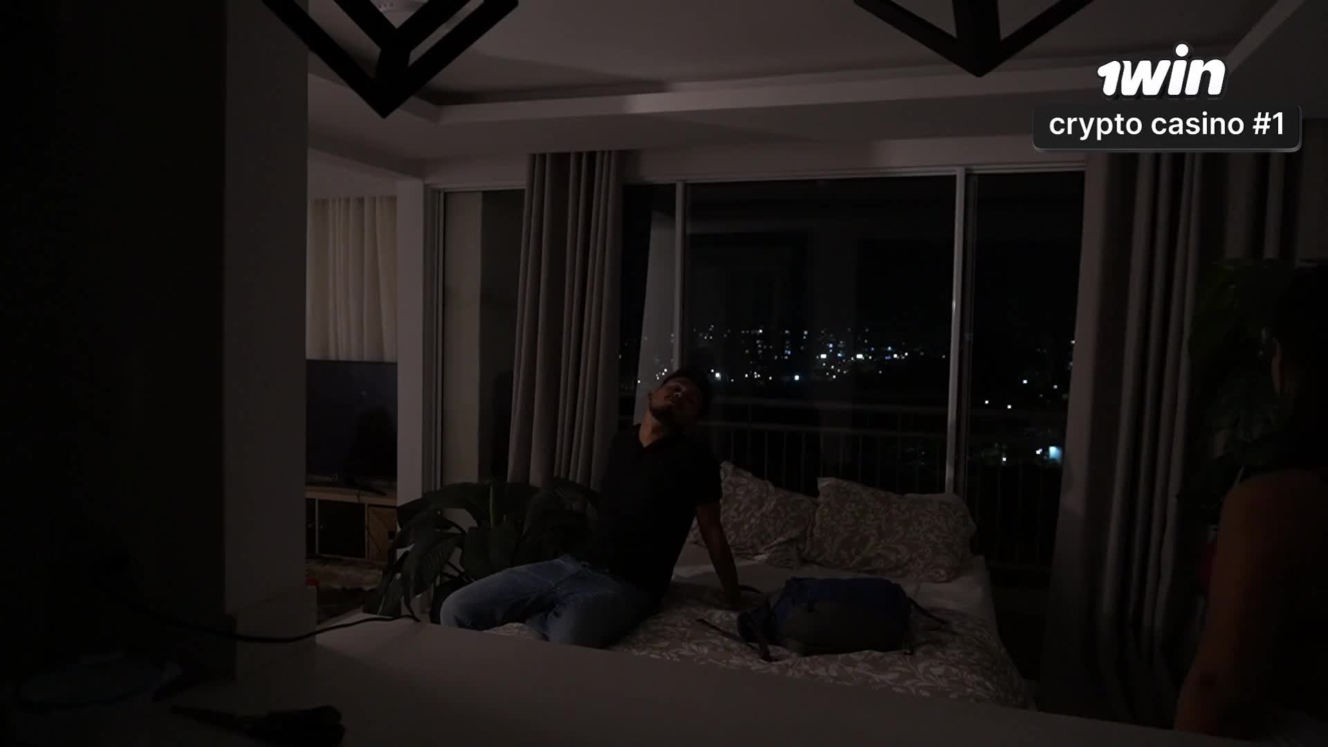 2048.hk@Stepdaughter gives her Stepfather a Great Massage after Work._Sofi Becker_1080p