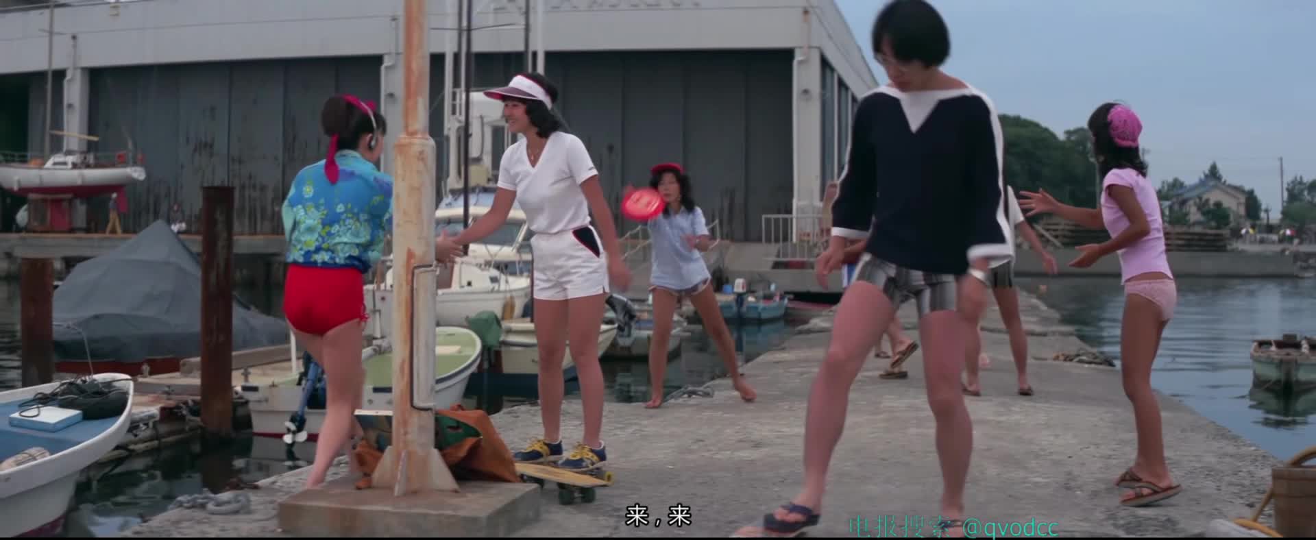 荻原 语言: 日语又名: Ai no hakuchûmu视频大小 ：3 g 剧情简介    故事讲述了女儿洋子与父亲之间因父亲新婚妻子而产生的冲突。洋子与父亲透在避暑胜地过着无忧无虑的生活，父亲的爱妻已经去世。透虽然年过五十，却依然风流成性，洋子为此感到骄傲。一天，洋子突然得知父亲打算再婚，她顿时感到心神不宁，因为“爸爸只属于我一个人……