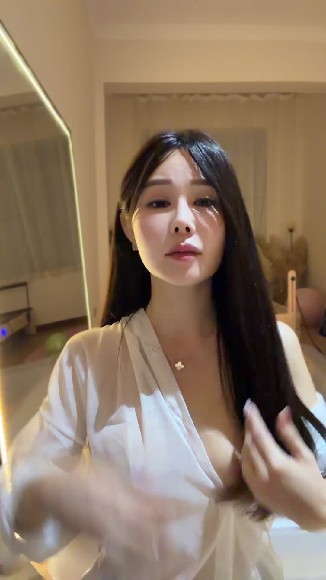 2048.hk@xiaowan_x_20260502-230256