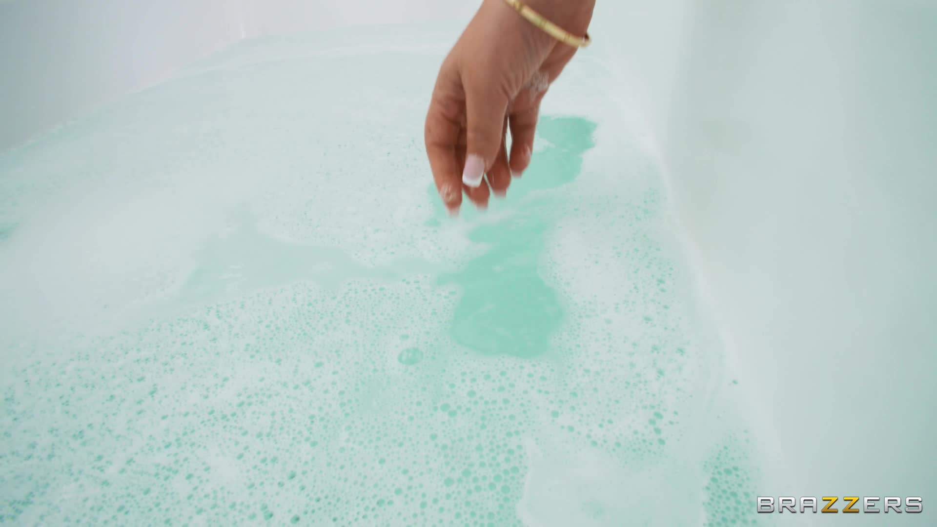 2048.hk@[Brazzers]AlannaPow-BathtubCockDelivery_WhatATimeToBeAlive!(2026-02-20)[1080p]