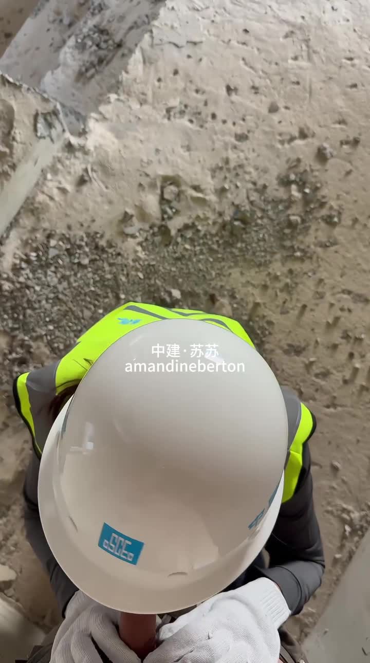 2048.vip-中建漂亮秘书，材料商来工地视察，非要和我亲热， 衣服都来不及换，他就突然把肉棒露出了，我也是有病