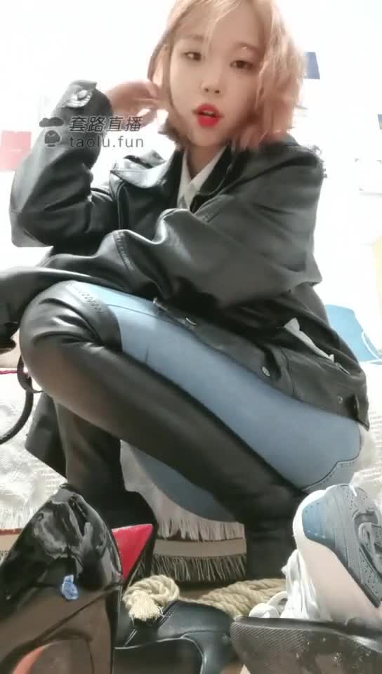 2048.hk@剧情 抓到偷鞋狗开始玩弄吧 VTL5317