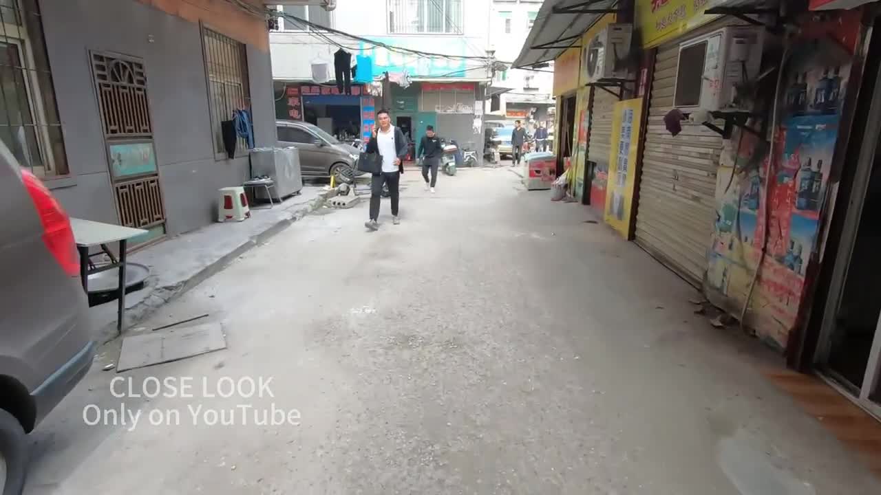 #扫街 #探店 #按摩城中村失业的少妇在等有缘人